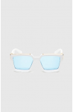 White Fashionista