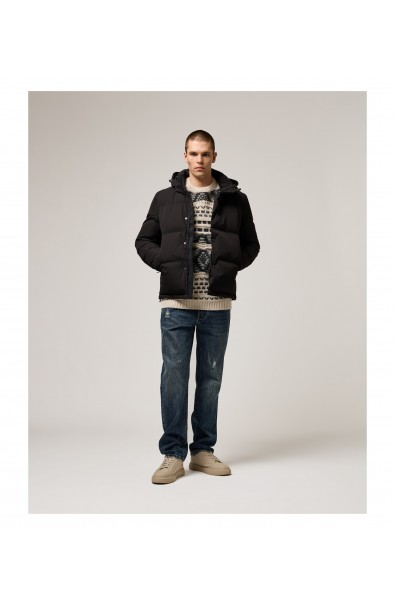 Puffer jacket with hood