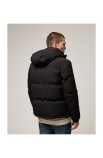 Puffer jacket with hood